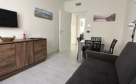 Cavour Apartment Center Bardolino
